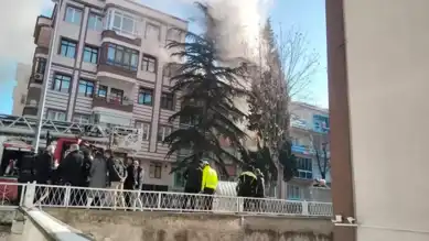 Yaşlı Adam Evini Ateşe Verdi, Hayatını Kaybetti