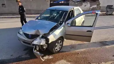 Ağaçla Çarpışma: Sürücü Yaralandı