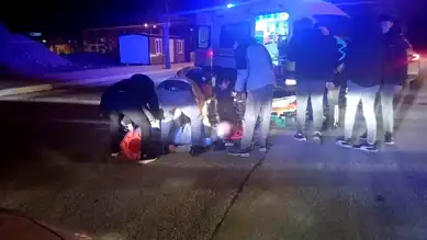 Alkollü Ehliyetsiz Sürücü, Polis Aracına Çarptı!
