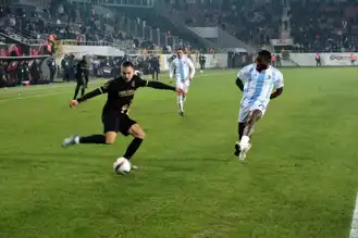 1. Lig'de Çorum, Erzurumspor'a  Yenildi!