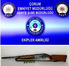 Çorum'da 11 Aranan Şahıs Yakalandı, Silah ve Uyuşturucu Ele Geçirildi