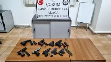 Çorum'da Büyük Silah Operasyonu: 9 Tabanca Ele Geçirildi