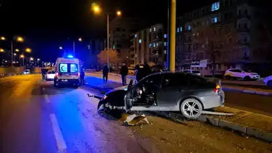 Çorum'da Trafik Kazası: Sürücü Yaralı