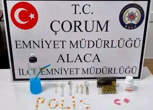 Çorum Alaca'da 5 Gözaltı: 126 Uyuşturucu Hap Ele Geçirildi
