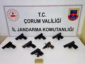 Çorum'da Yasa Dışı Silah Operasyonu: 7 Tabanca Ele Geçirildi