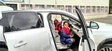 Alaca'da Öğrenciler Togg ile Yerli Malı Haftasını Kutladı