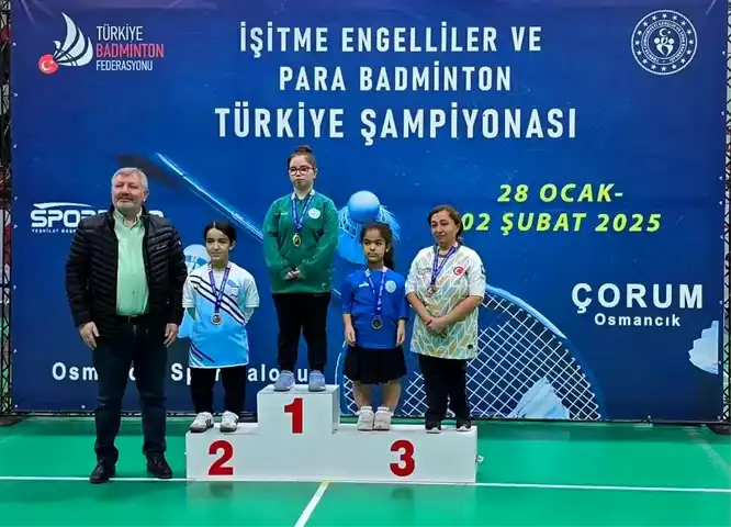 Gaziosmanpaşa'dan 27 Para Badminton Madalyası!