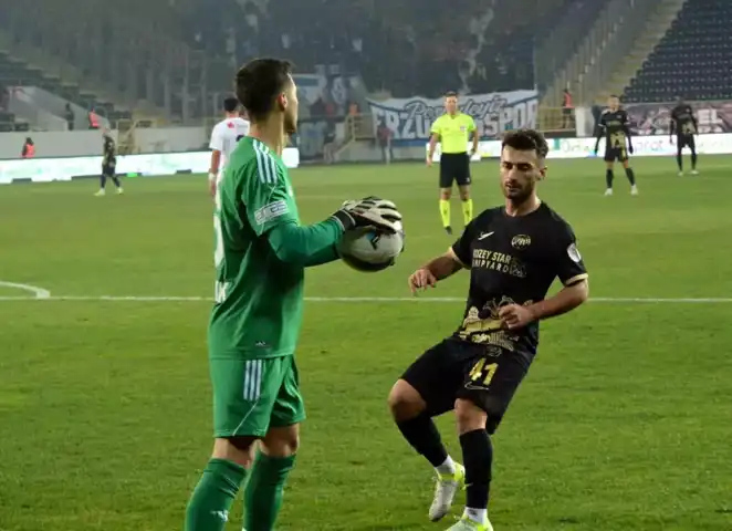Lig Maçı Tartışmalı Sonlandı