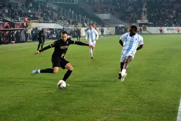 1. Lig'de Çorum, Erzurumspor'a  Yenildi!