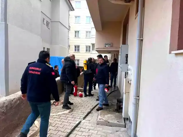 Çorum Sungurlu'da Apartman Yangını!**