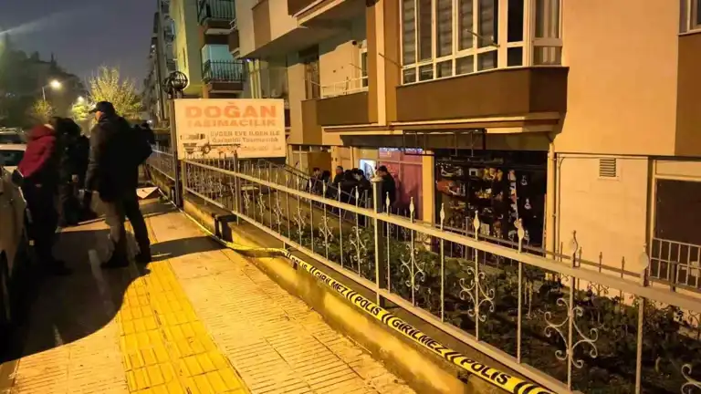Bıçaklı Saldırı Sonucu Ölüm
