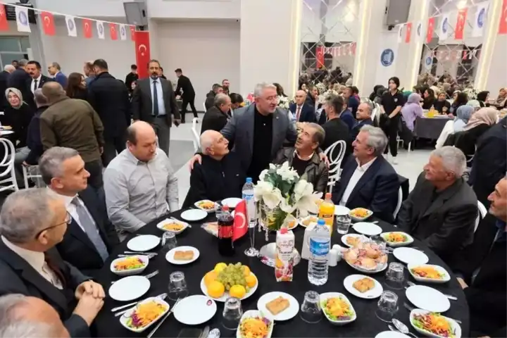 Öğretmenler Günü Kutlaması: Şehir Belediye Başkanı'ndan Teşekkür