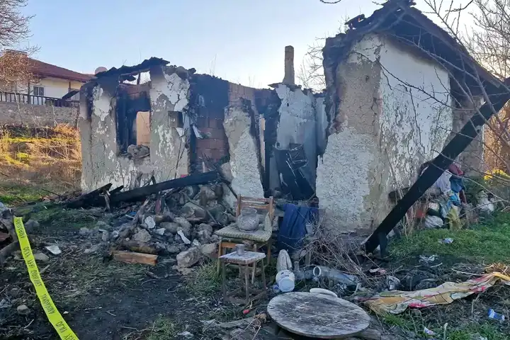 Çorum'da Yaşlı Adam Yanmış Halde Bulundu